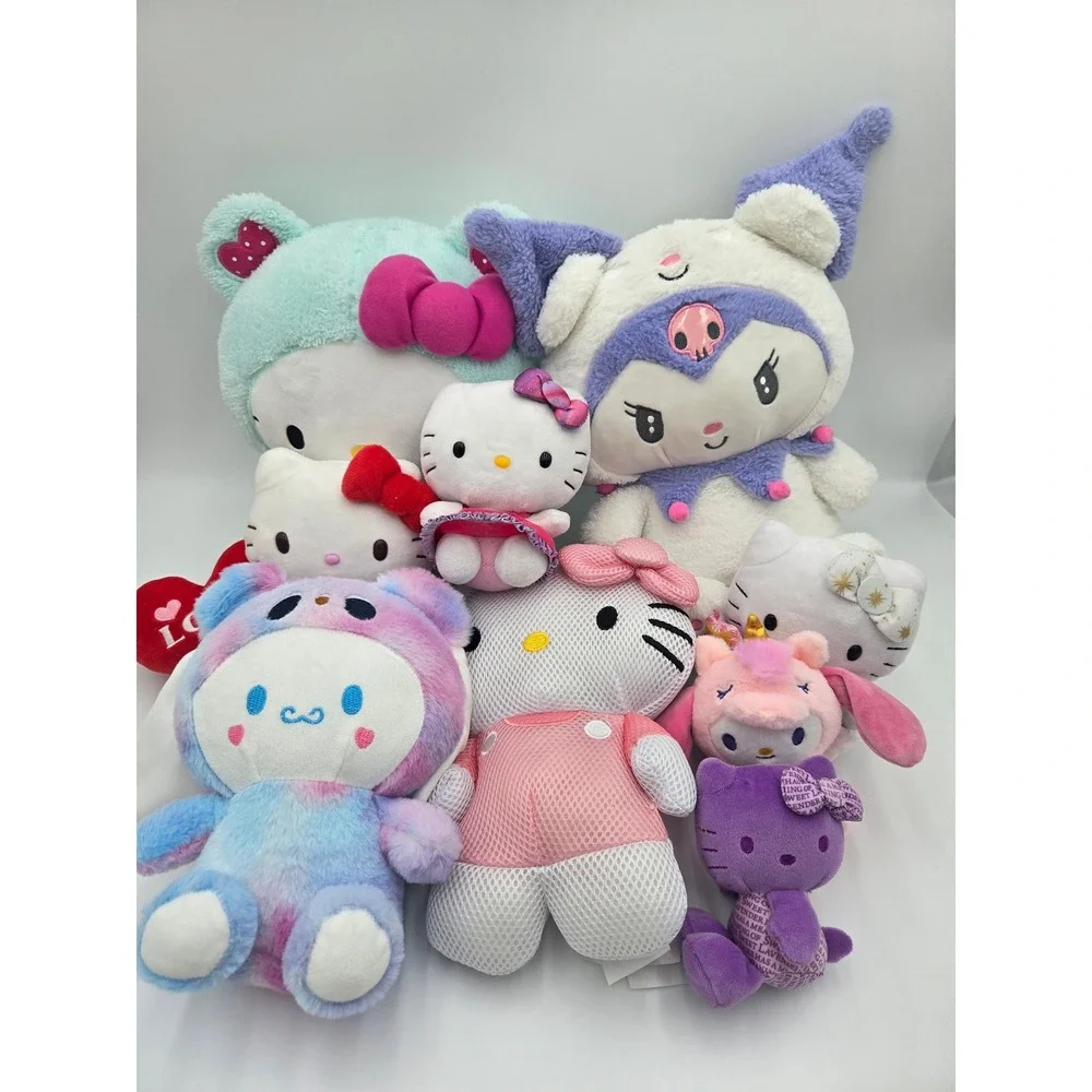 Sanrio Hello Kitty Kuromi Cinnamoroll Plush Lot of 9 Mixed Sizes Multi-Color - Picture 1 of 15